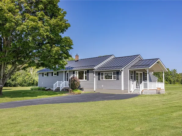 253 Wheat St, Cayuga, NY 13034