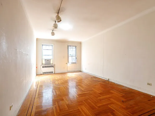 601 E 19th St APT 4L, Brooklyn, NY 11226