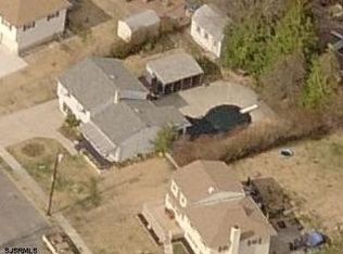 135 Devon Rd, Somers Point, NJ 08244