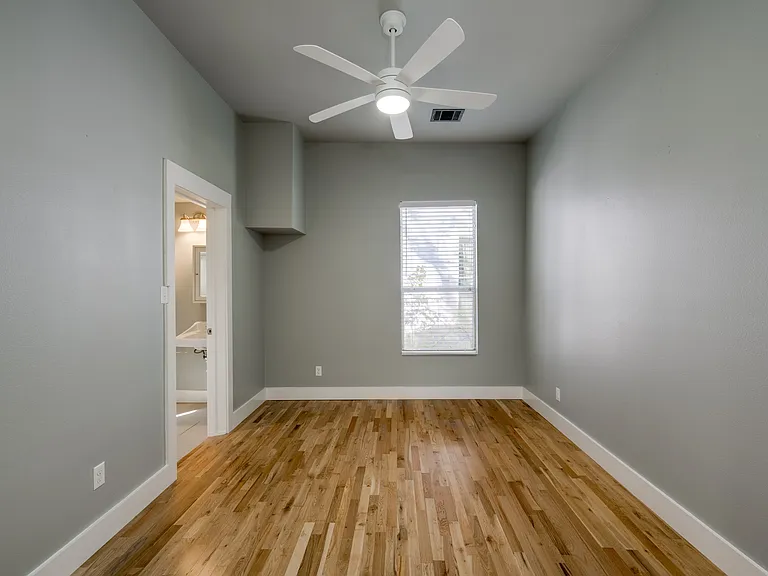1303 Canterbury St — Photo 13