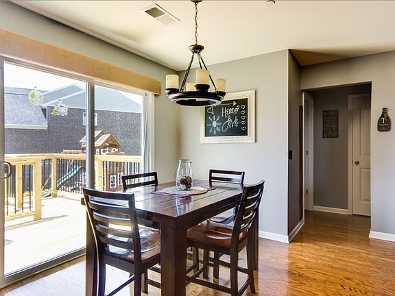 4th image of 1316 Creekside Dr