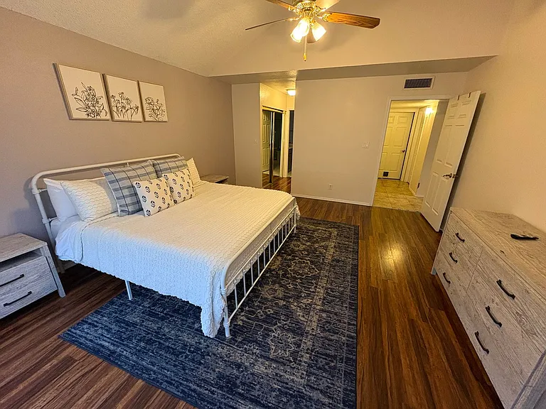 7035 W Morrow Dr — Photo 10