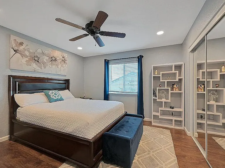 2052 Gold River Dr — Photo 25