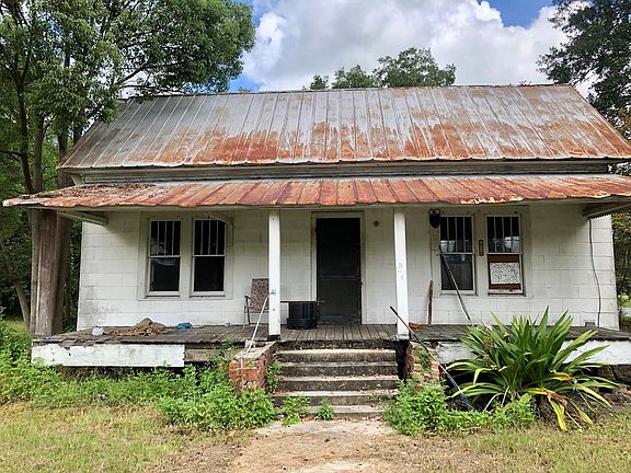 3rd image of 504 Strickland Ave