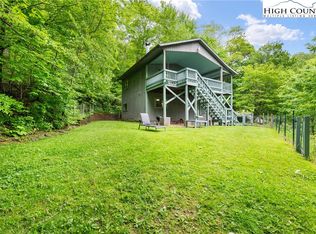 391 Apple Valley, Zionville, NC 28698