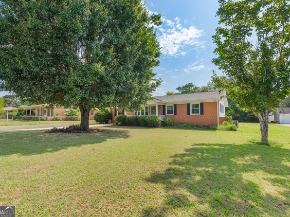 105 Salbar St, Thomaston, GA 30286