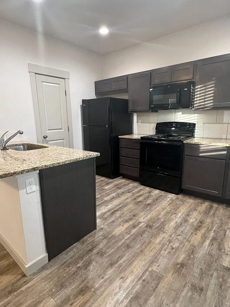 Sunbeam Townhomes | Modern Townhome Living in the Heart of Kuna — Photo 4