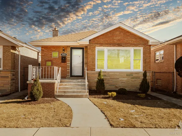 9009 S Phillips Ave, Chicago, IL 60617