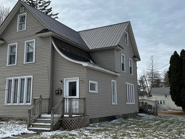 402 S Warren Ave, Big Rapids, MI