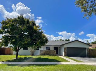 13900 SW 111th St, Miami, FL 33186