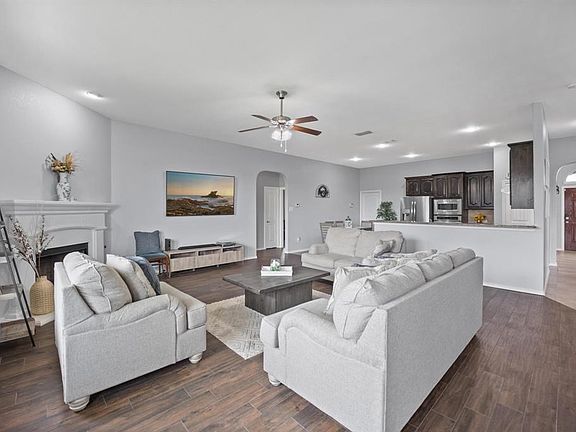 2nd image of 1205 Daventry Dr