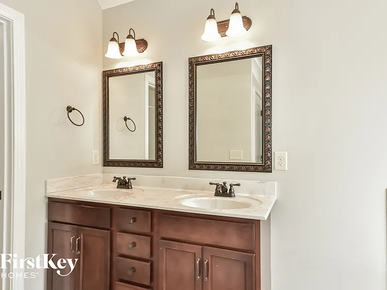 3715 Tradewinds Ter — Photo 10