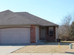 1945 S Farm Road 123, Springfield, MO 65807