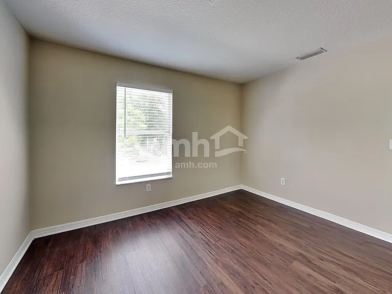 12109 Tree Haven Ave — Photo 16
