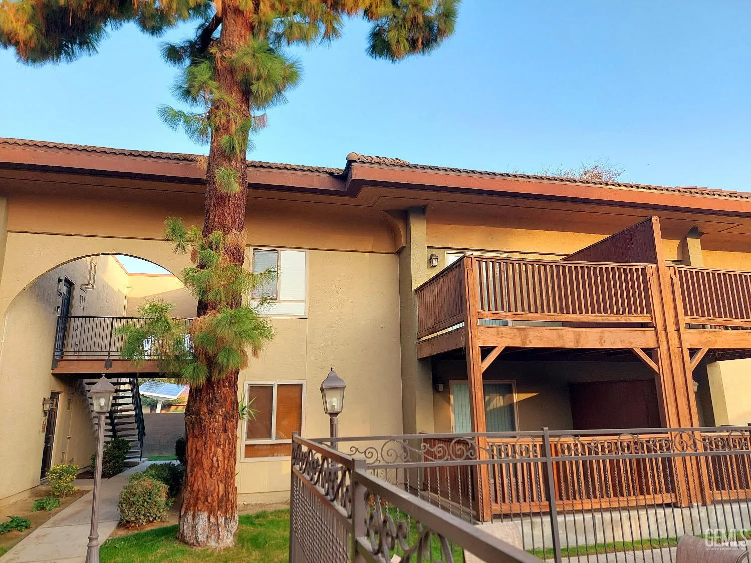 2 bed, 924 sqft, $1,495 — Photo 2
