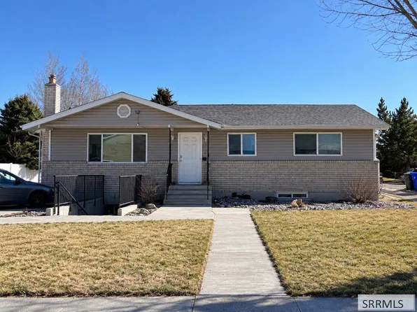 236 N 3rd St E, Rexburg, ID 83440