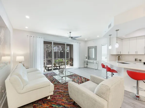 268 Indies Dr E #101, Naples, FL 34114