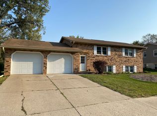 4407 W Broyhill Ct #A, Peoria, IL 61615