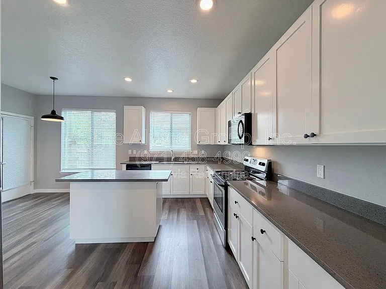 5847 SW Coventry Pl — Photo 4