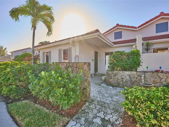 7438 Champagne Place, Boca Raton, FL 33433