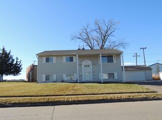 2706 N Lincoln Ave, Davenport, IA 52804