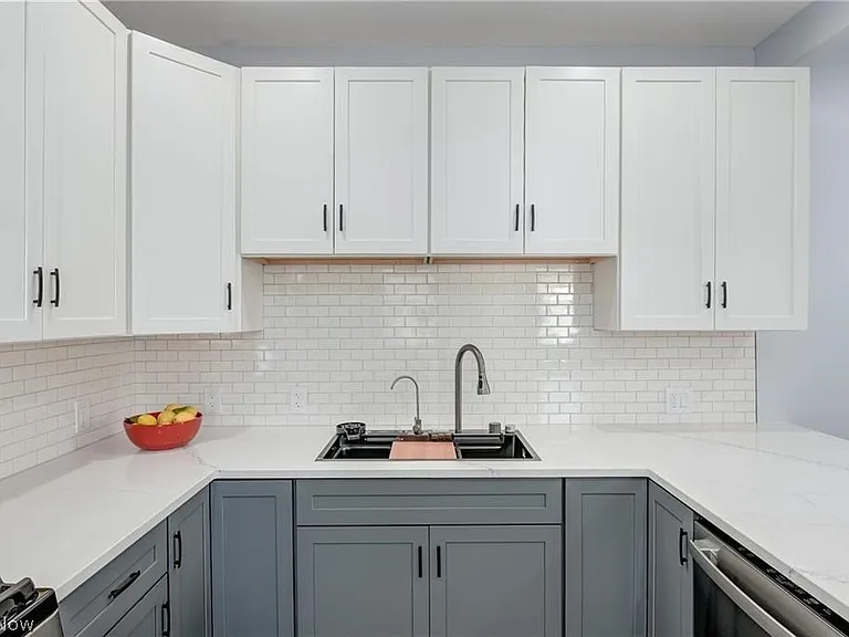 3290 W 23rd Pl — Photo 7