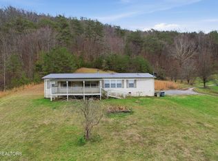 357 Muncey Hollow Ln, Washburn, TN 37888