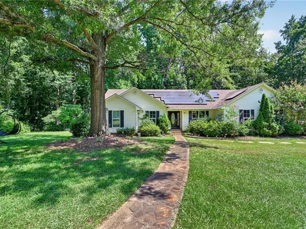 121 Normandy Rd, Eatonton, GA 31024