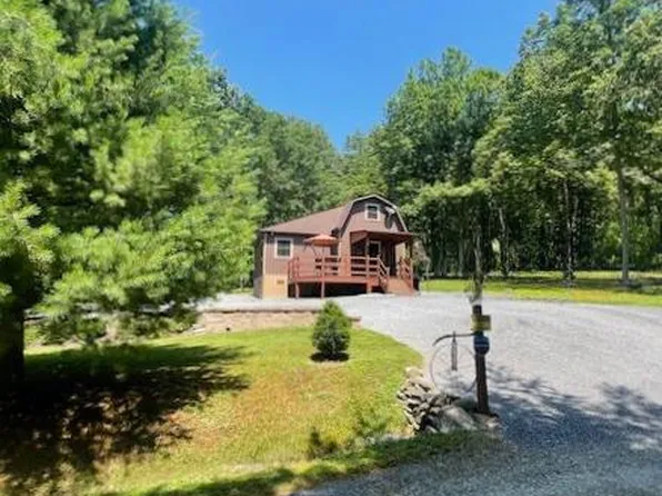 17 Highland Dr, Gaines, PA 16921