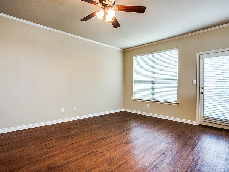 450 Woodgrove Dr #B — Photo 8