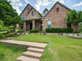 2208 Creekedge Ct, Corinth, TX 76210