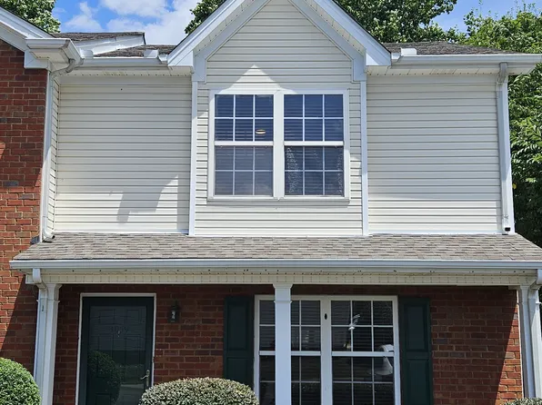 3059 London View Dr, Murfreesboro, TN 37128