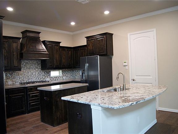 5th image of 7171 Isle Royale Ln