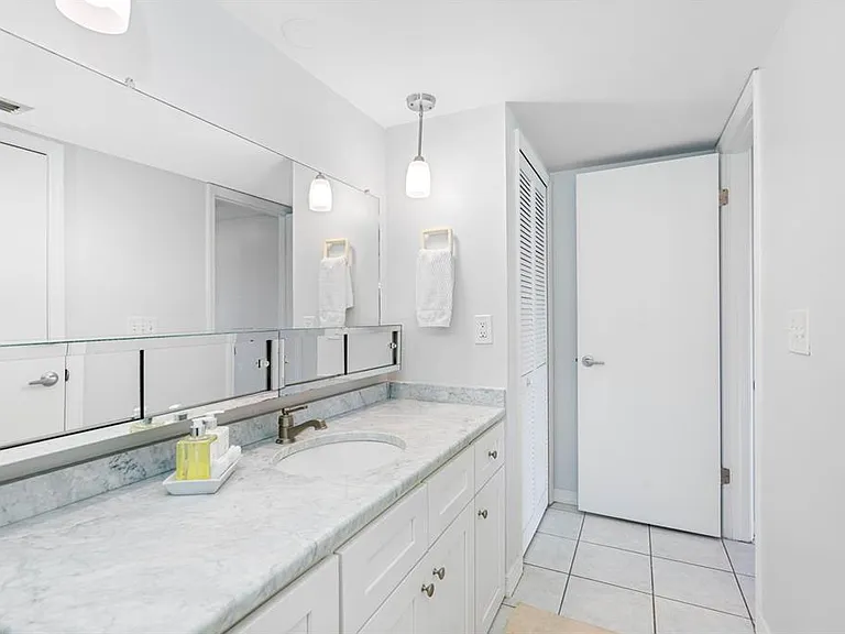 7871 Sailboat Key Blvd S #106 — Photo 27