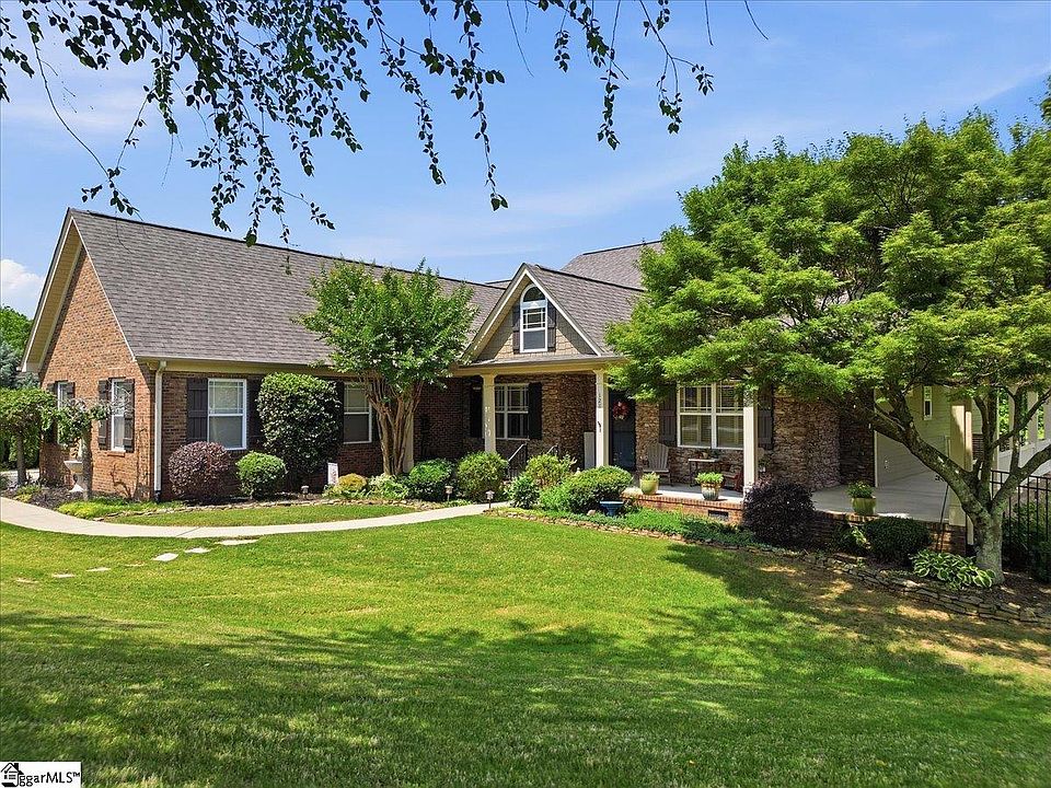 1st image of 128 Fox Farm Way
