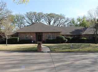 806 Oak Shadows Ct, Mansfield, TX 76063