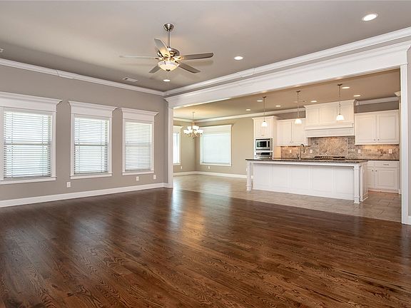 5th image of 5704 W Lakewood Ct