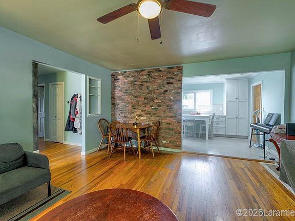 4th image of 1728 Ord St