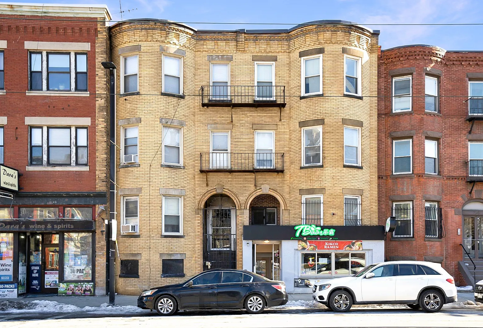 754 Huntington Avenue - Unit 6 — Photo 4