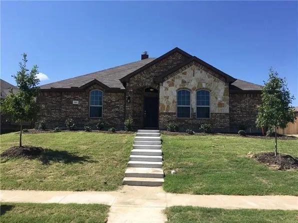 301 Santos Dr, Royse City, TX 75189