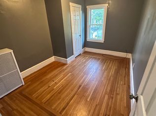 30-32 Sydney Ave, Holyoke, MA 01040