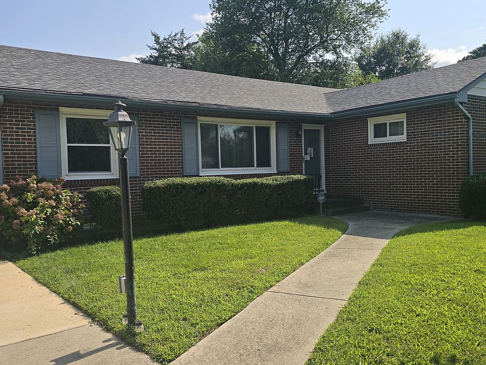 1st image of 605 Winnetka Ave