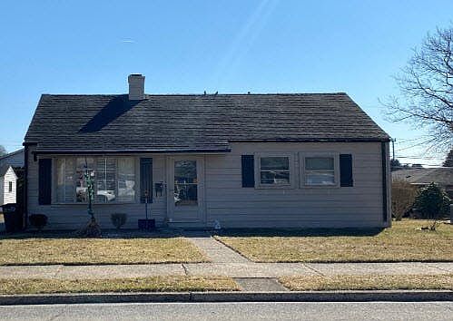 1st image of 1740 North Blvd