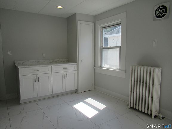 3rd image of 81 Jetland St #2
