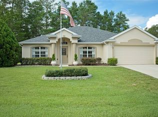 2 Phlox Ct E, Homosassa, FL 34446