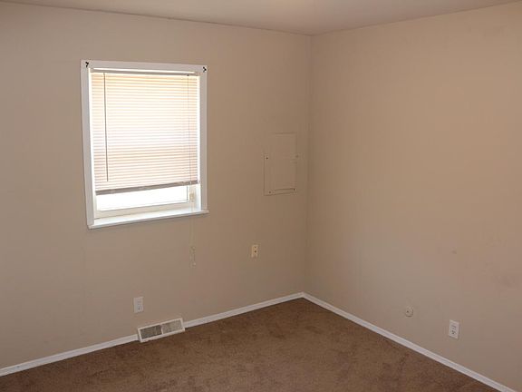 4th image of 609 Cypress St #A