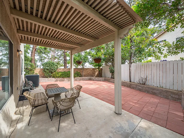 613 Towergrove Dr — Photo 60