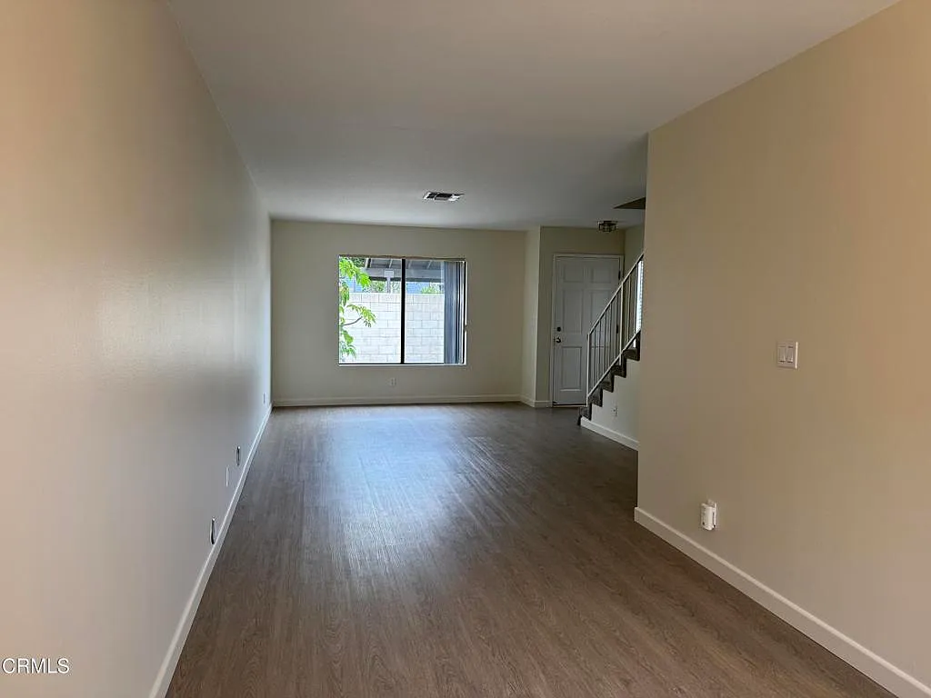 2 bed, 1.5 bath, 1100 sqft, $2,850 — Photo 3
