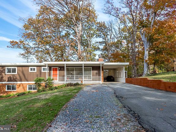 2nd image of 5529 Edgemont Dr