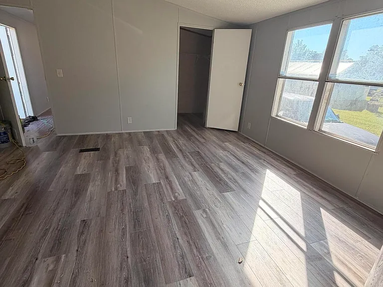 512 Lafayette St #B — Photo 11